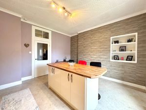 Photo 7- click for photo gallery